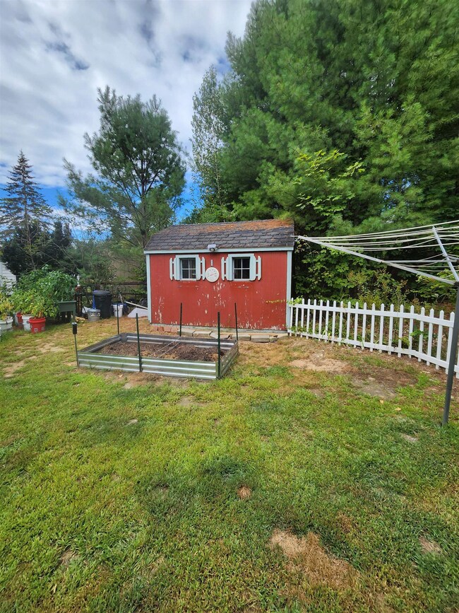 41 Mountainview Rd, Swanzey, NH 03446 - photo 7