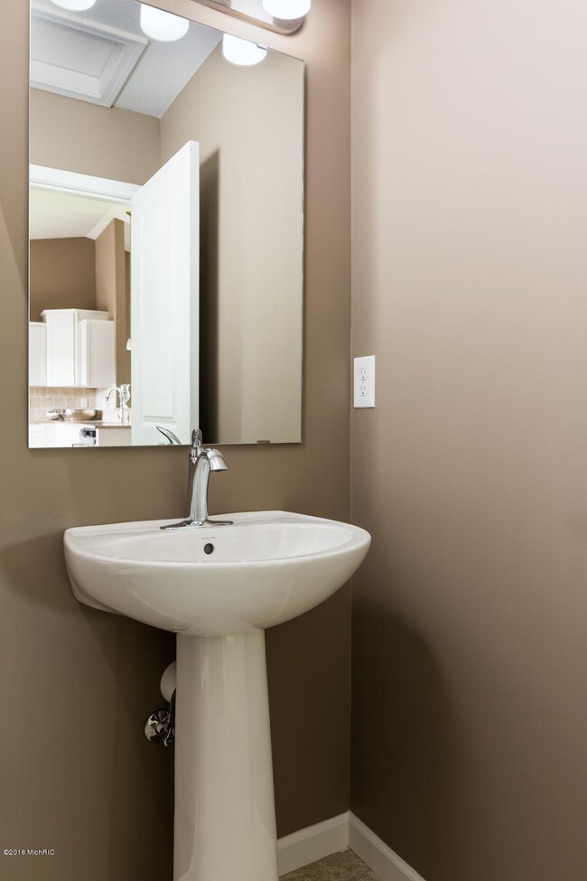HalfBath CHA103-C2040-14