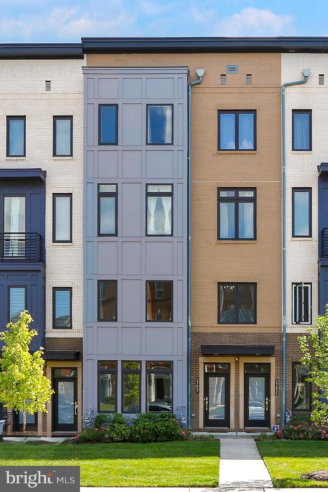 23657 Hopewell Manor Terrace, Ashburn, VA 20148 - photo 3