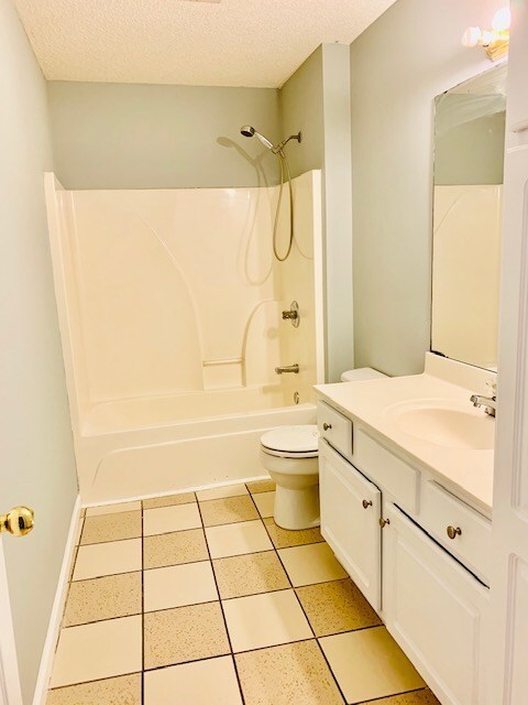 3240 Freedom Ln, Dalton, GA 30721 - photo 7