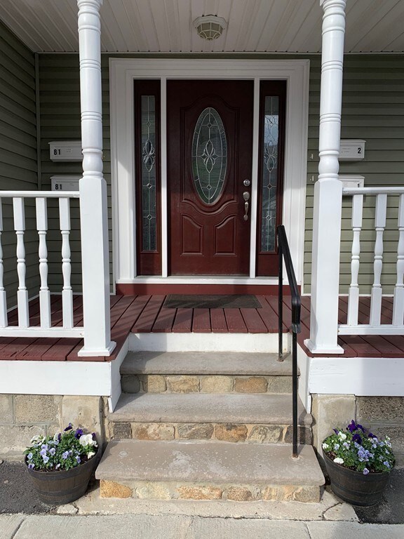 81 Blossom St unit 2, Chelsea, MA 02150 - photo 2