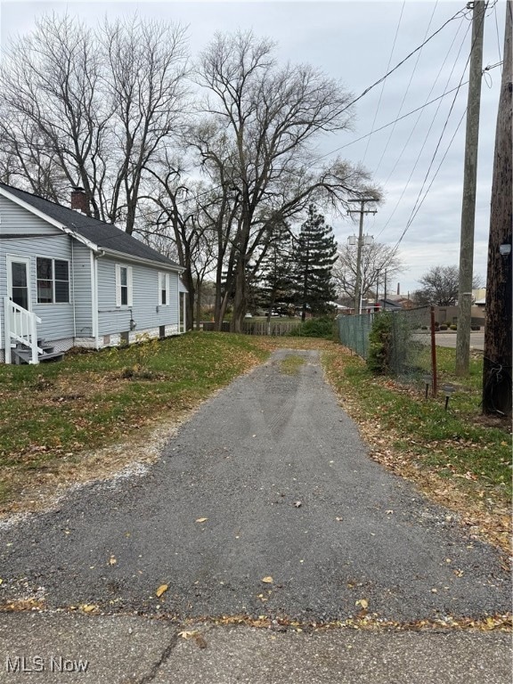 1729 Gambrinus Ave SW, Canton, OH 44706 - photo 3