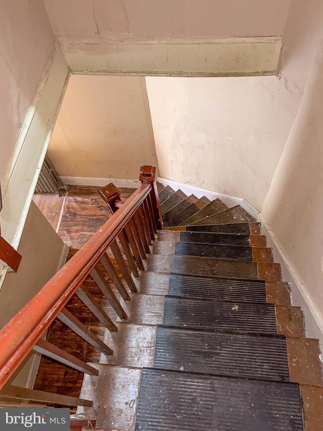 319 E 22nd St, Baltimore, MD 21218 - photo 6