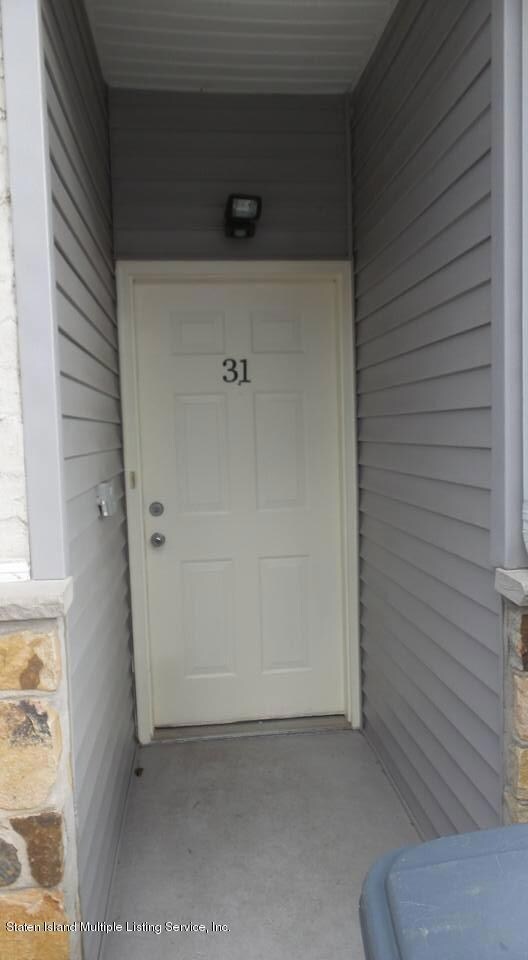 31 Theater Ln, Staten Island, NY 10304 - photo 2