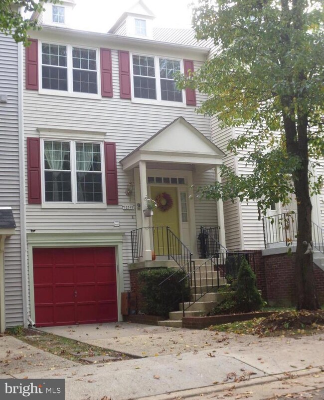 12249 Wye Oak Commons Cir unit 83, Burke, VA 22015 - photo 3