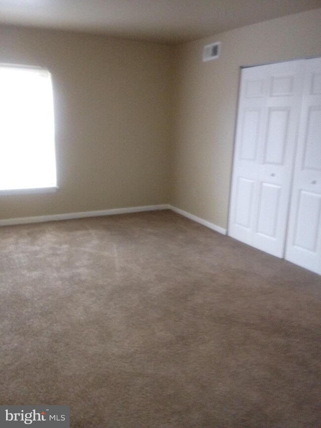 3803 Saint Barnabas Rd unit 204, Suitland, MD 20746 - photo 6