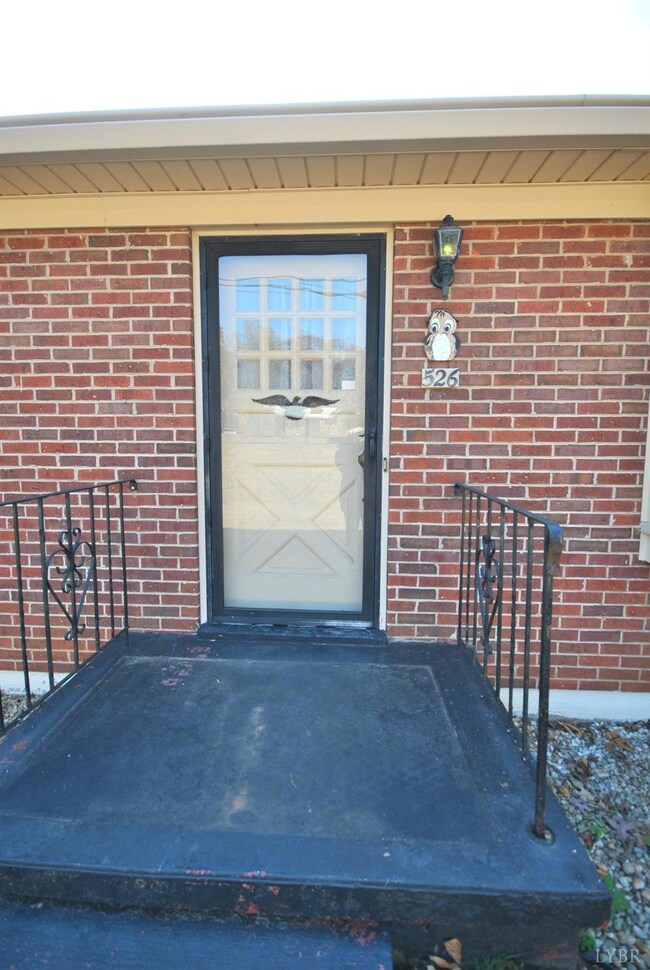 526 Seminole Dr, Madison Heights, VA 24572 - photo 3