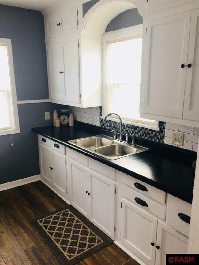 515 Park Ln, Mankato, MN 56001 - photo 4