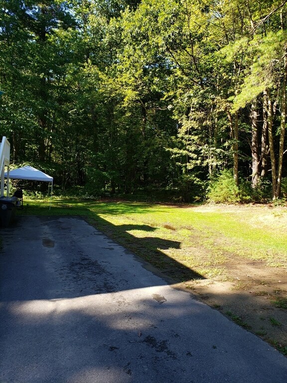 296 Emerson Ave unit 3, Hampstead, NH 03841 - photo 5