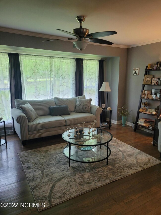 414 Country Club Dr, Jacksonville, NC 28546 - photo 5