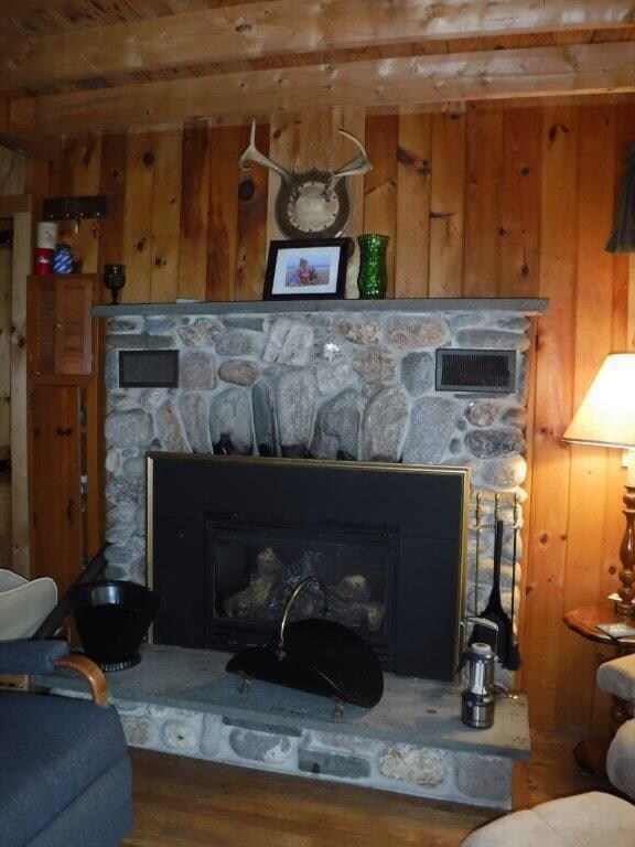6 Fireplace