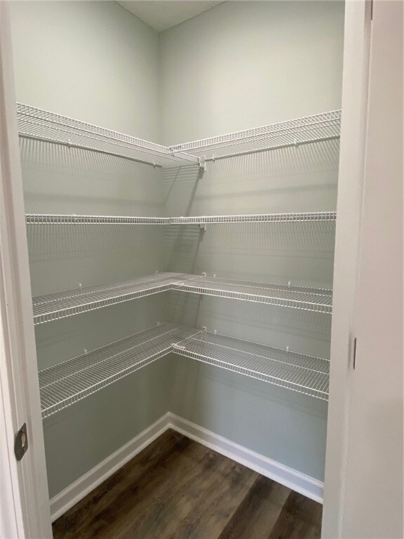 Corner Pantry