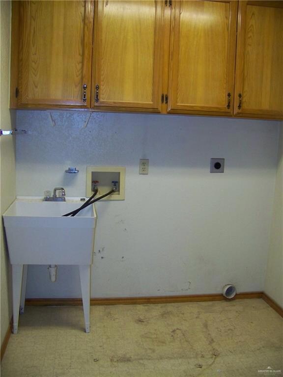 323 Diana Dr, Alamo, TX 78516 - photo 7