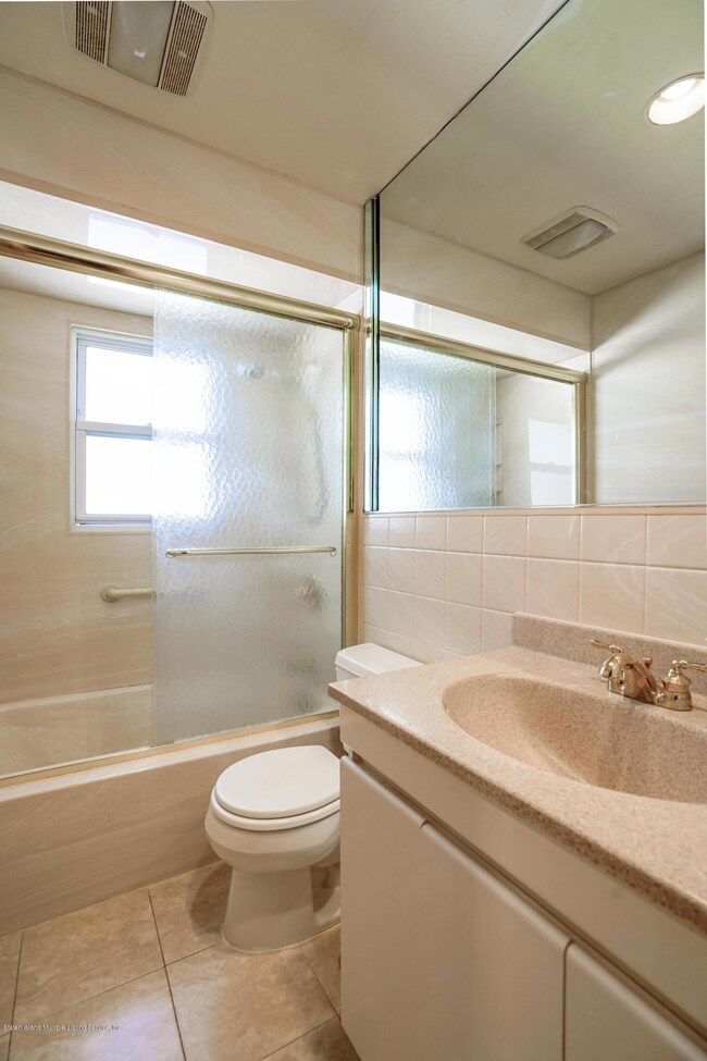 209 Foch Ave, Staten Island, NY 10305 - photo 5