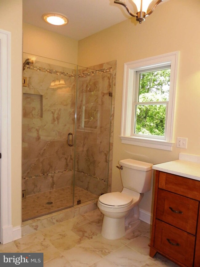 35803 Hayman Ln, Round Hill, VA 20141 - photo 6