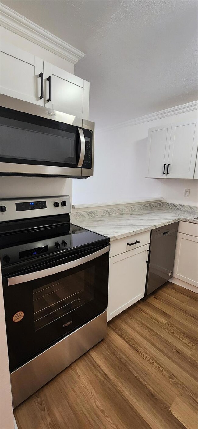 15221 NE 6th Ave unit A205, Miami, FL 33162 - photo 3