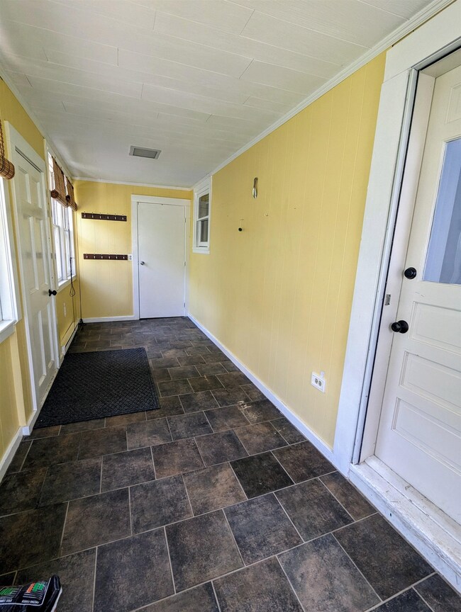 52 N State St, Concord, NH 03301 - photo 4