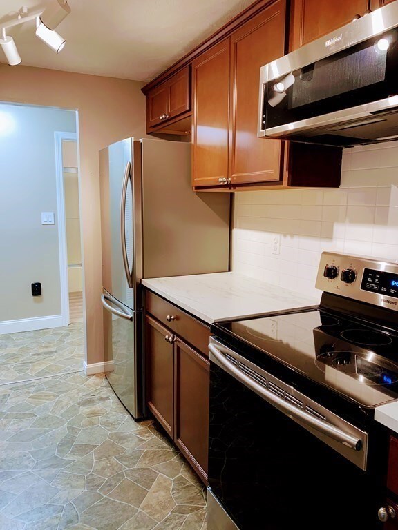 127 King St unit 108, Franklin, MA 02038 - photo 4