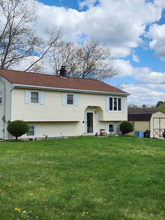 14 Michael Ln, Dudley, MA 01571 - photo 2