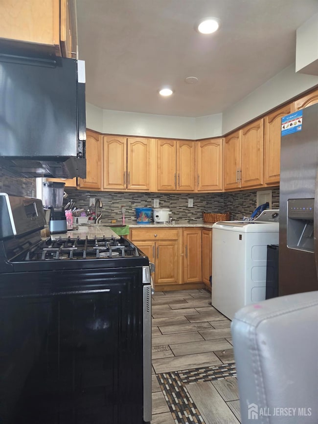 36 E Laurel St, Carteret, NJ 07008 - photo 3