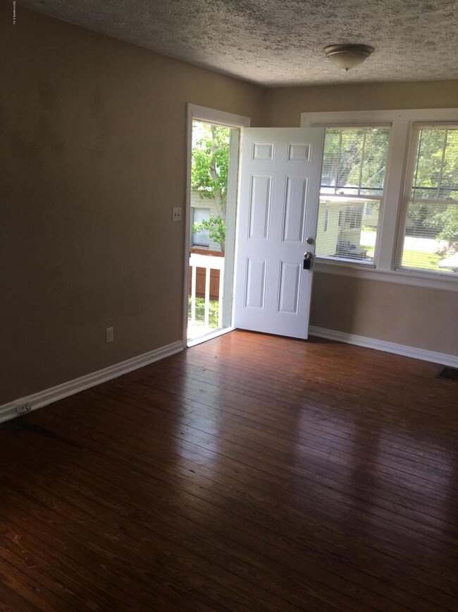 2046 Euclid St unit 1, Jacksonville, FL 32210 - photo 3