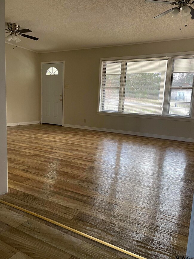 1333 Buena Vista Dr, Tyler, TX 75701 - photo 3