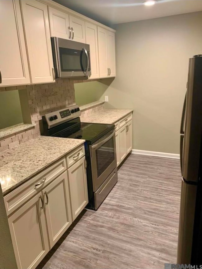 13005 Briar Hollow Ave, Baton Rouge, LA 70810 - photo 4