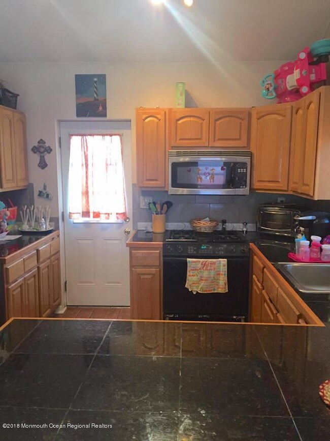 1420 6th kitchen