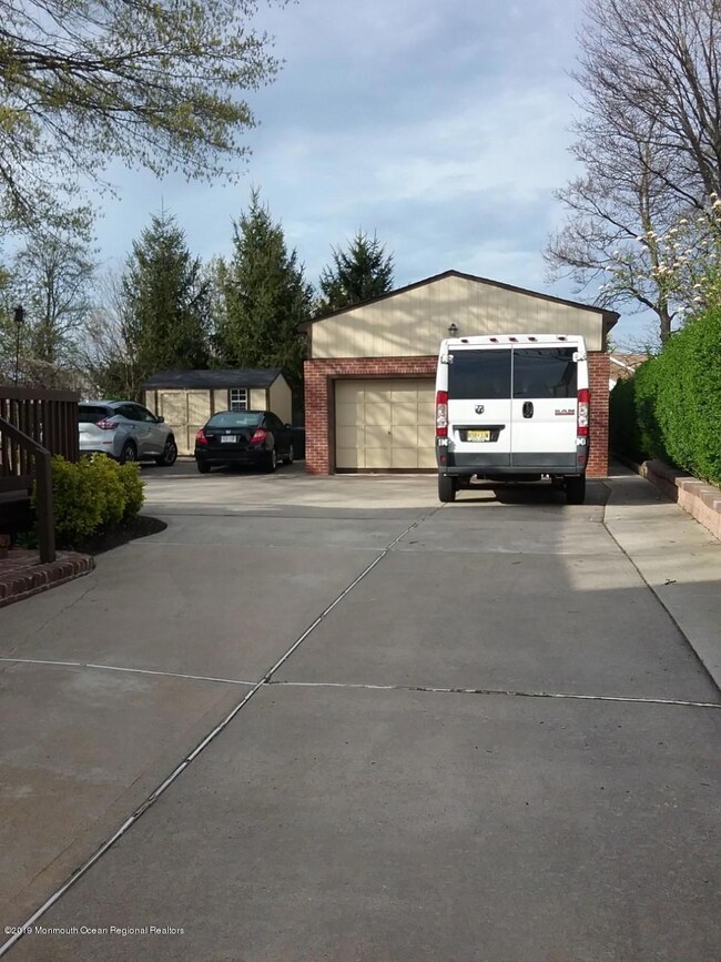 Long drive way