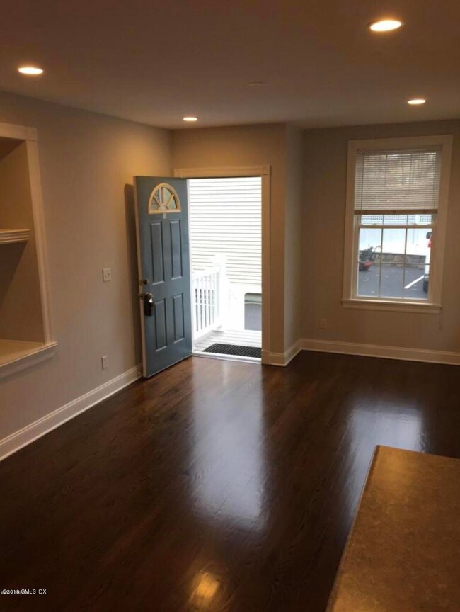 285 Davis Ave unit 1A, Greenwich, CT 06830 - photo 4