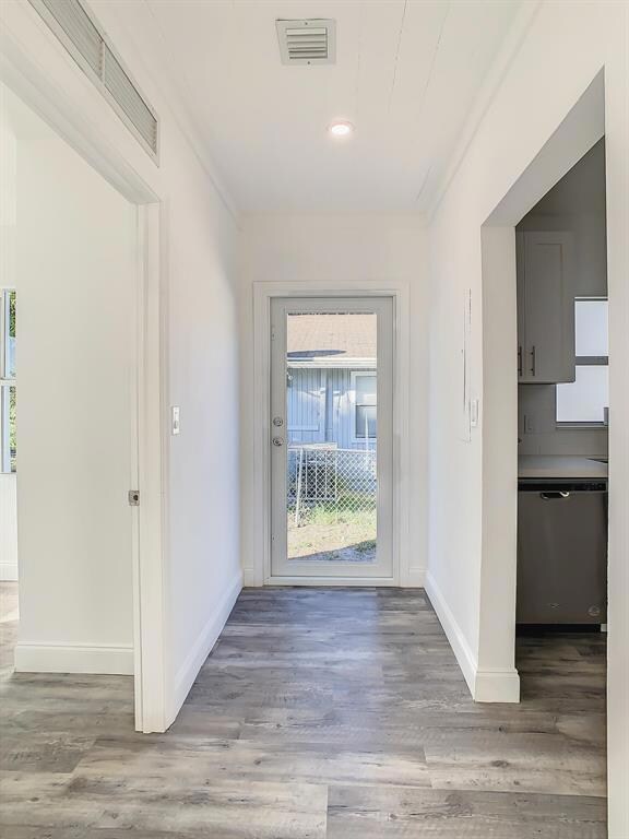 3119 Windsor Ave, West Palm Beach, FL 33407 - photo 6