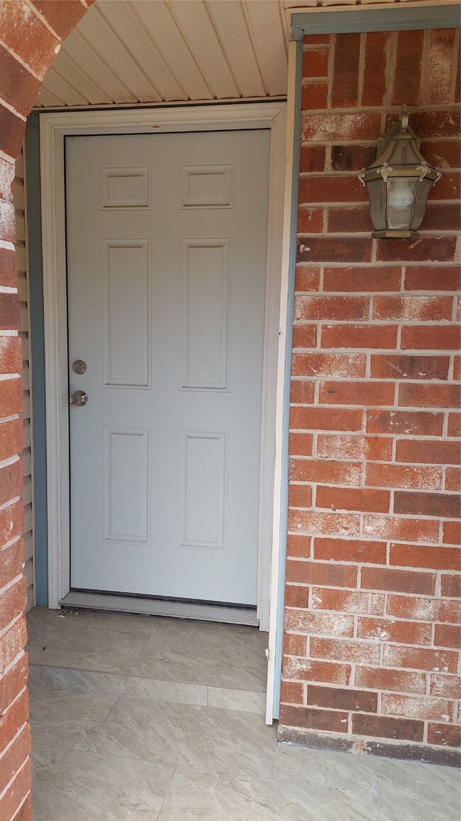 8223 Westcott Rd, Houston, TX 77016 - photo 5