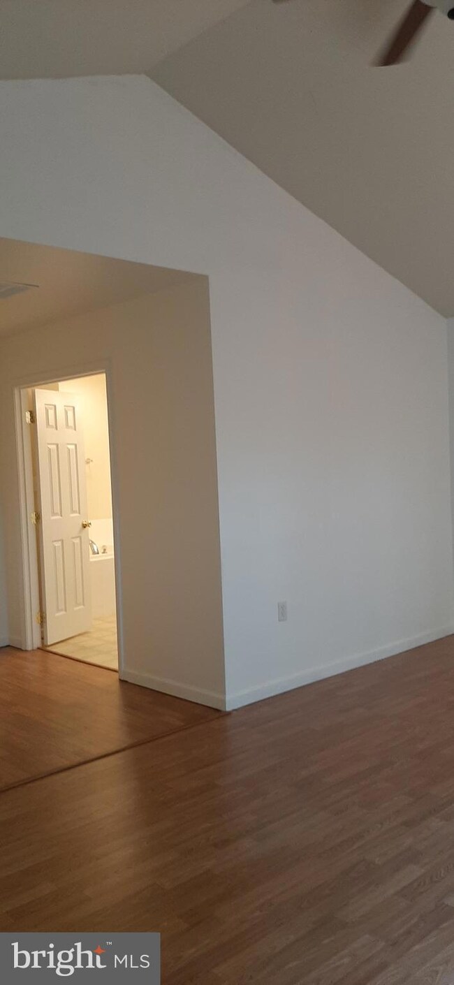 39 Scarboro Dr, Bunker Hill, WV 25413 - photo 6