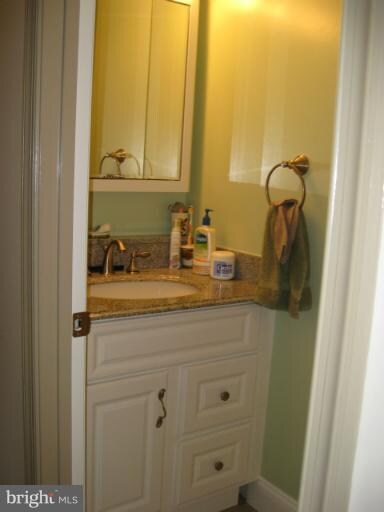 105 Sharon Dr, Winchester, VA 22602 - photo 6