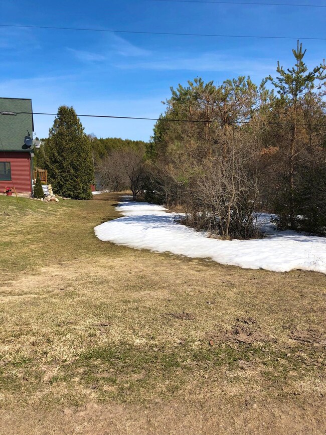 Path to deeded waterfront