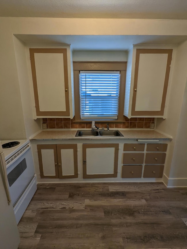 309 Martin St, Klamath Falls, OR 97601 - photo 7