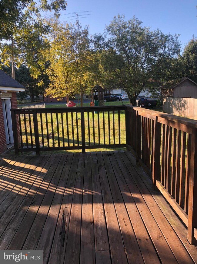 17503 Virginia Ave, Hagerstown, MD 21740 - photo 4