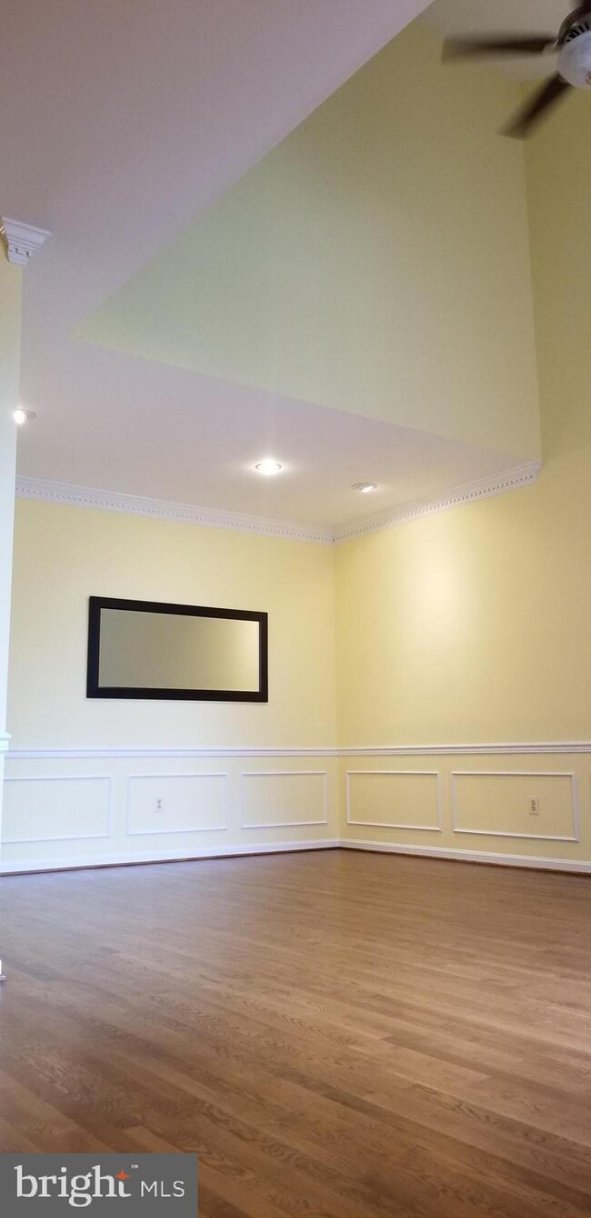 2092 Van Tuyl Place, Falls Church, VA 22043 - photo 4