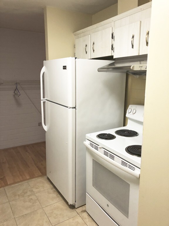 Sagamore Place Condominiums unit 215, Quincy, MA 02171 - photo 3