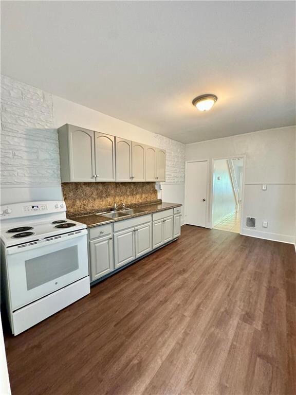 389 W Gordon St, Allentown, PA 18102 - photo 6