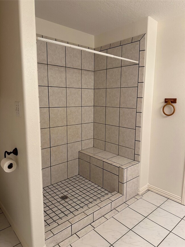 1458 Rudolph Rd, Tomball, TX 77375 - photo 7