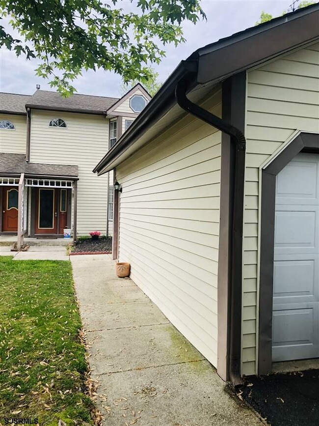 693 E Lake Front Cir, Galloway, NJ 08205 - photo 2