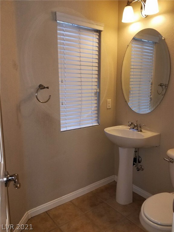 4633 Mission Meadow Cir, Las Vegas, NV 89139 - photo 6