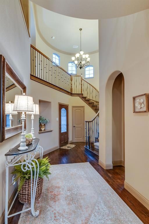 8445 La Fontaine Dr, North Richland Hills, TX 76182 - photo 5