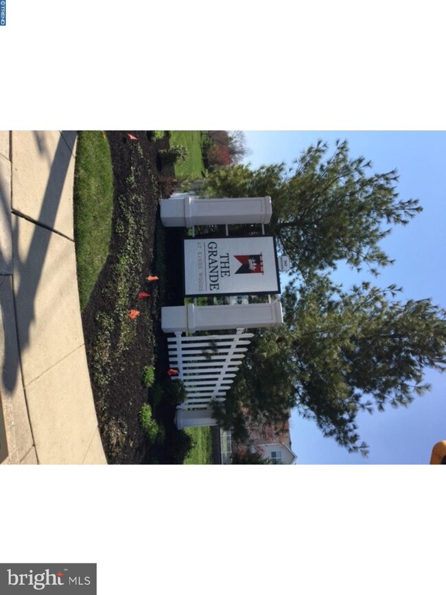 112 Lionheart Ln unit BLDG D, West Deptford, NJ 08086 - photo 2