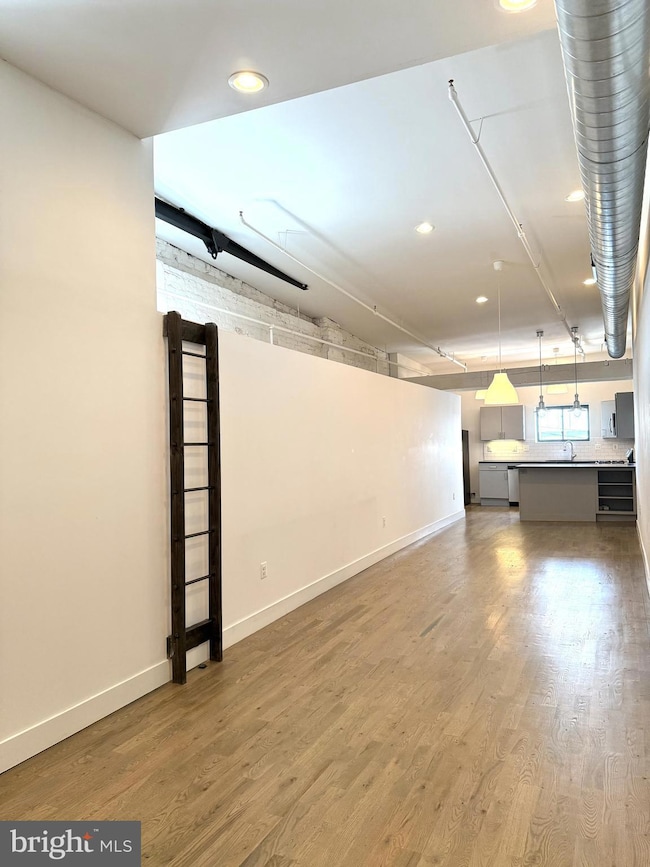 2620 Martha St unit 301, Philadelphia, PA 19125 - photo 5