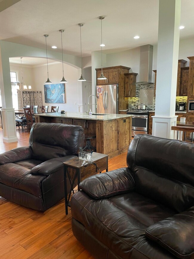 1304 S Waterstone Bend, Nixa, MO 65714 - photo 6