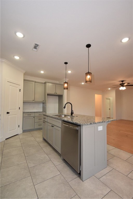 887 Sugar Pine St, Tontitown, AR 72762 - photo 6