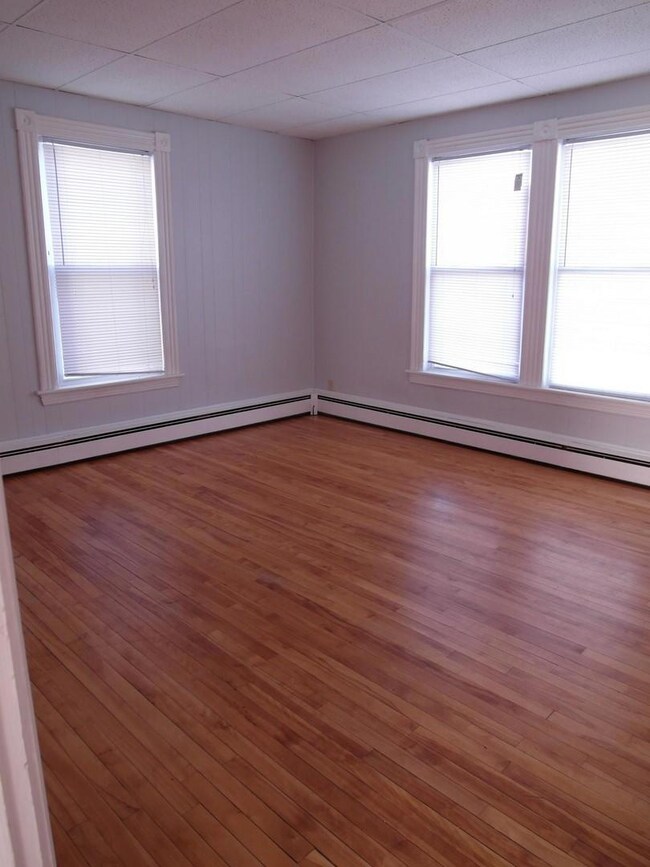 6 Spring St, Waterville, ME 04901 - photo 3