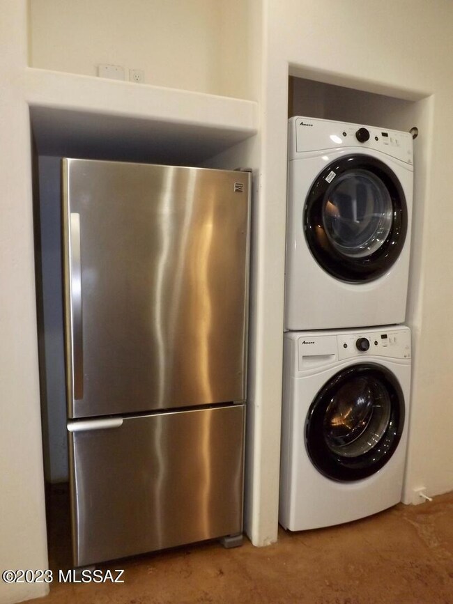 1306 E 9th St unit 2, Tucson, AZ 85719 - photo 6